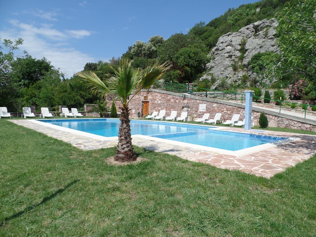 Guest House Jadran Pol Petrovac Luaran gambar