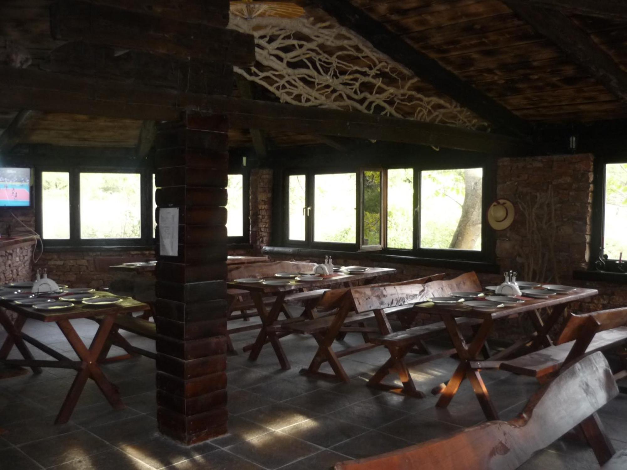Guest House Jadran Pol Petrovac Luaran gambar