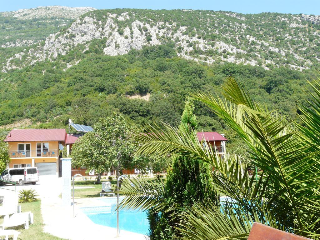 Guest House Jadran Pol Petrovac Luaran gambar
