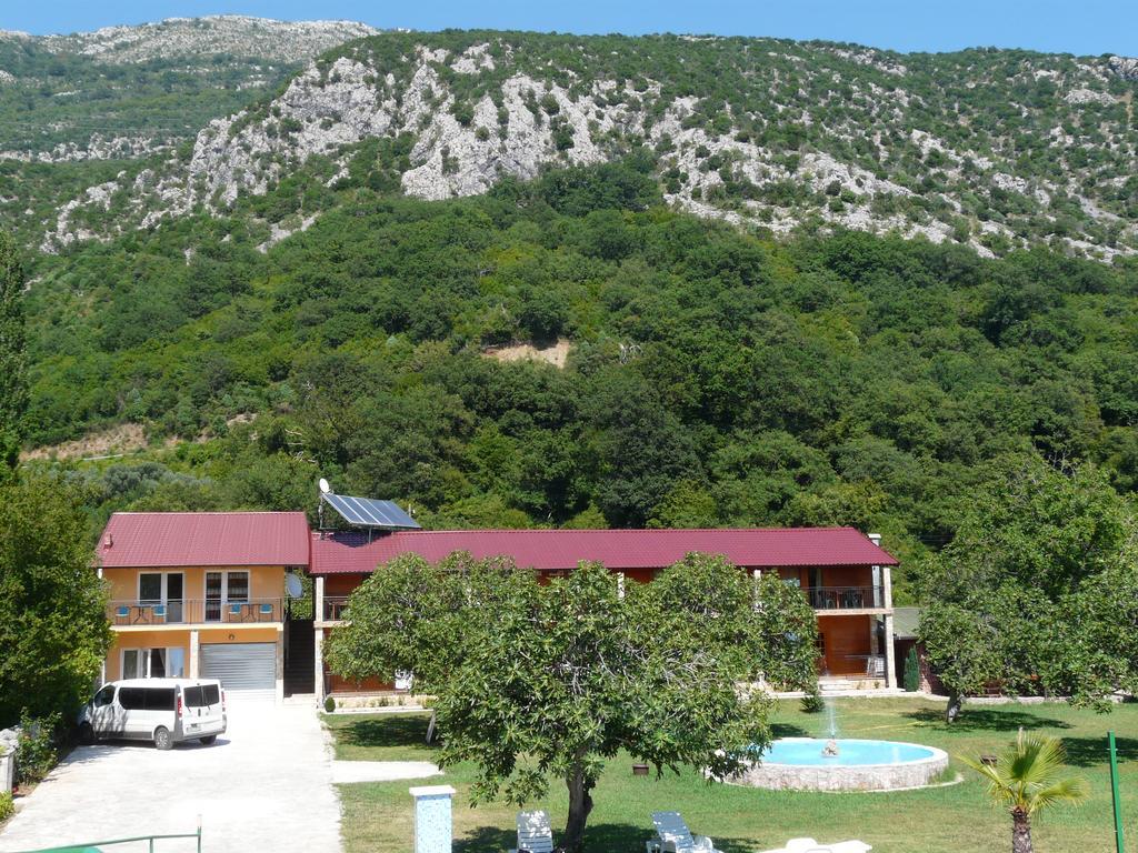 Guest House Jadran Pol Petrovac Luaran gambar