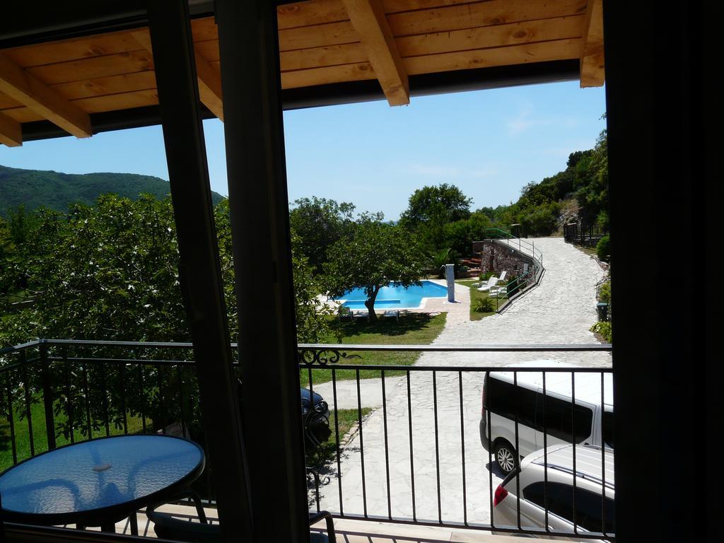 Guest House Jadran Pol Petrovac Luaran gambar