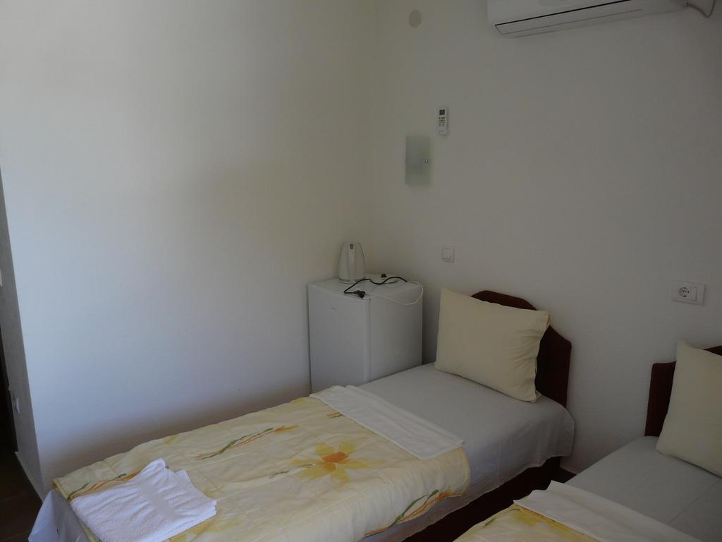 Guest House Jadran Pol Petrovac Luaran gambar