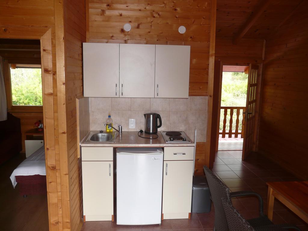 Guest House Jadran Pol Petrovac Luaran gambar