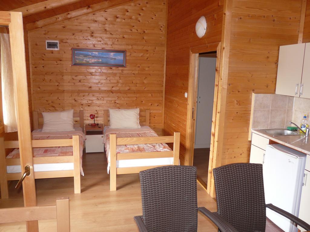Guest House Jadran Pol Petrovac Luaran gambar