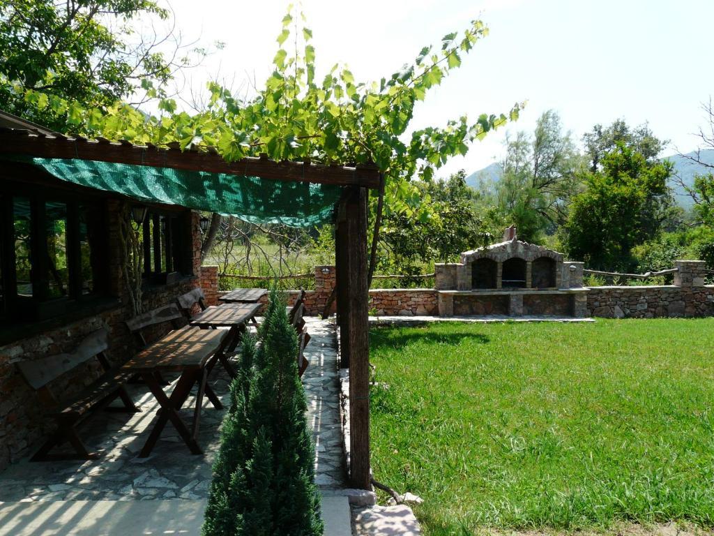 Guest House Jadran Pol Petrovac Luaran gambar